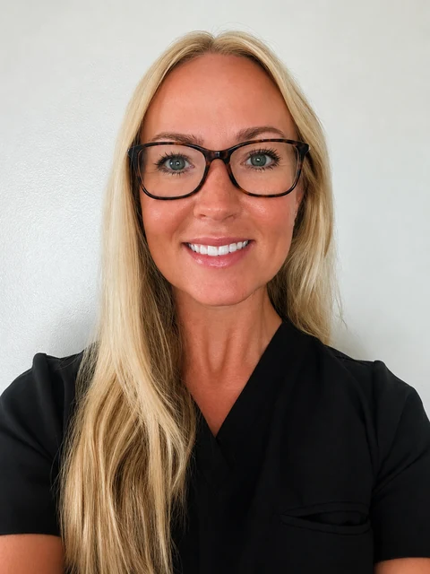 Nicole, Expanded Functions Dental Assistant (EFDA) at Family Dentistry of Loveland